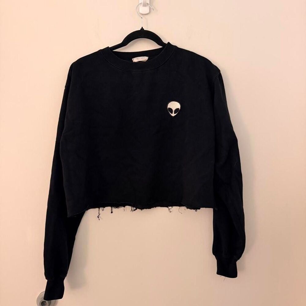 Brandy Melville John Galt Black Alien Embroidered Distressed Crop Sweatshirt. On